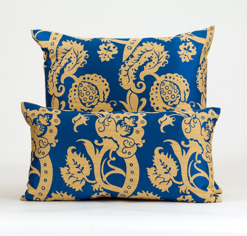 GallerieVarda Scroll Lumbar Pillow Cover - Thumbnail 4