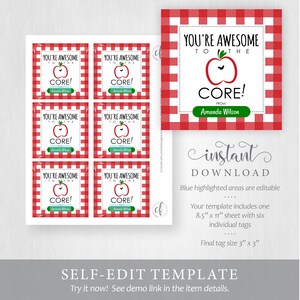 Op de afbeelding: Printbare bedankkaartjes voor leerkrachten met een rood-witte ruitjesachtergrond. De kaartjes bevatten een rode appel met een groen blad en de tekst "You're Awesome to the Core!" met ruimte voor de naam van een leerkracht.