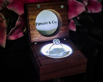 Einzigartige Ringschatulle zur Verlobung: Ein Unvergessliches Ringkästchen für den perfekten Antrag