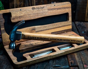 Geschenkset mit Gravur Hammer für den Vatertag. Personalisierte Geschenke für Papa.