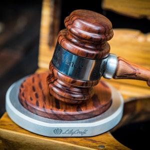 Presidential Gavel Set: The Epitome of Elegance and Prestige