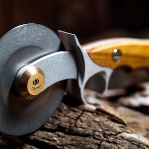 Best Pizza Cutter. The Coltello - the worlds best pizza cutter
