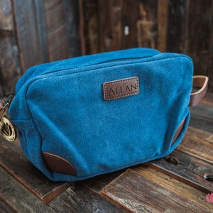 Personalised Men's Toiletry Bag: A Practical and Thoughtful Gift image 2
