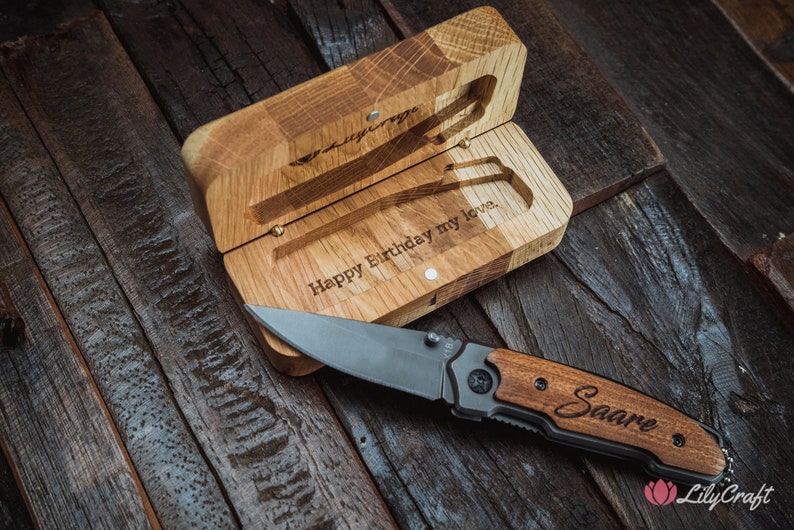 Personalized Pocket Knives, a thoughtful and practical Gift image 2