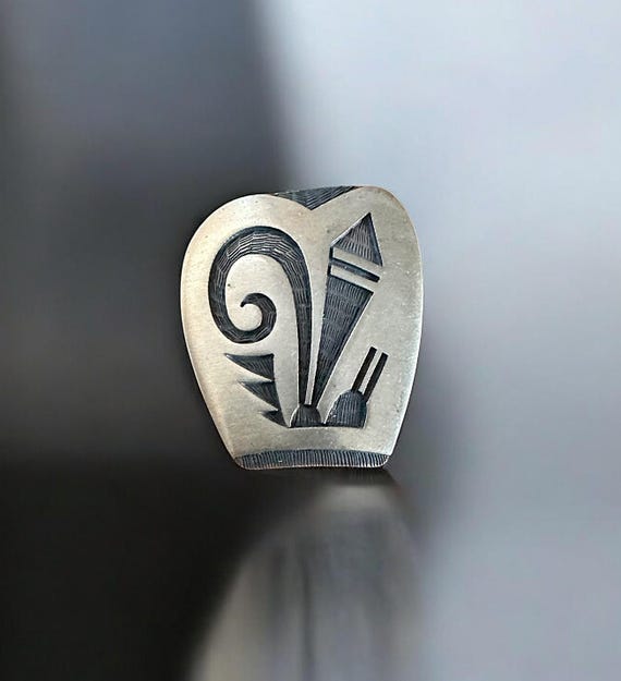 Rare Vintage Native American Hopi Qumawunu Sterling Silver Lizard Bracelet Old Rare Vintage Native American Hopi Qumawunu Sterling Silver Lizard Bracelet Old
