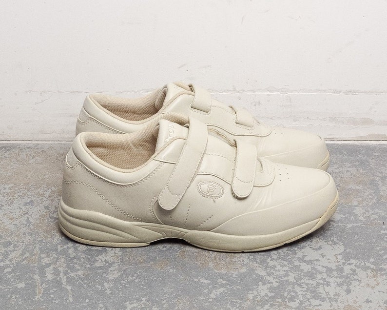 vintage chunky sneakers