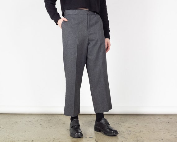Waist 30 Inches / 90s Vintage Straight Leg Cropped