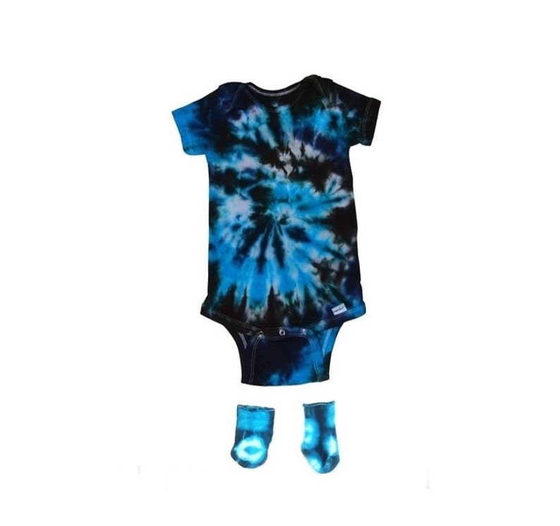 Tie Dye Baby One Piece Short Sleeve Bodysuit Child of Mine Brand and Baby Socks Gerber Brand Set Spiral