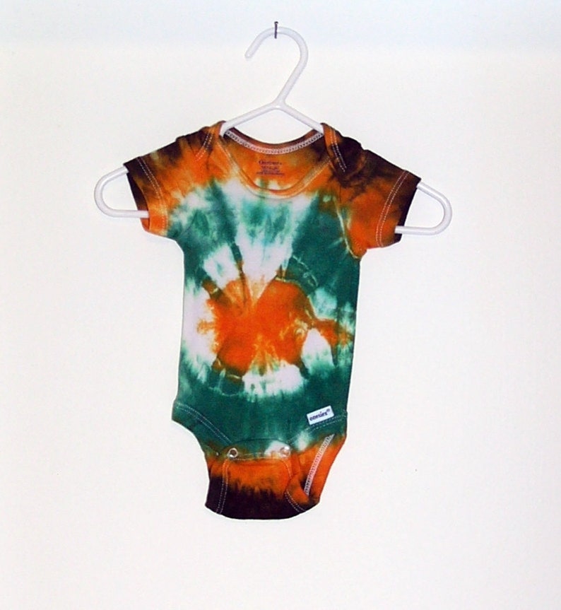 Tie Dye Baby Bull/'s Eye Onesie Handmade Tye Die Cotton Gerber And Child Of Mine