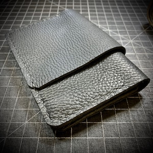 Cartera plegable de piel Bison cosida a mano