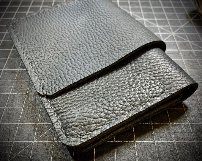 Bi-fold Bison leather wallet hand-stitched