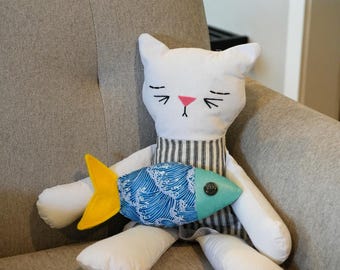 DIY Kitty Cat with Fish PDF Sewing Pattern, Beginner friendly Download
