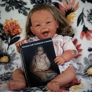 Haunted Doll Arbeitsbuch & Tagebuch