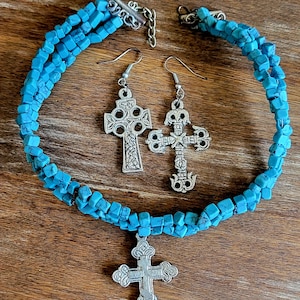 Choker with turquoise  Beads and celtic crosses