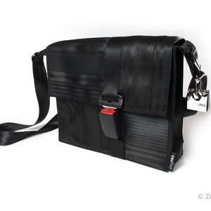 Recycled seatbelts bag BLK 35-14, messenger bag, buckle, Briefcase, upcycled image 2