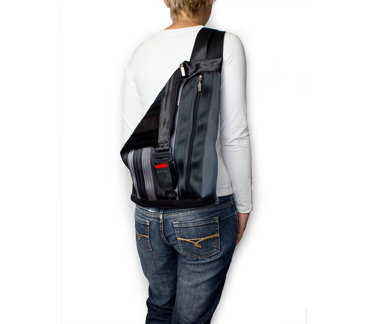 Ingeniously variable backpack over one shoulder with novel elements BLK 49-13 image 8