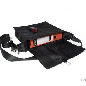 Recycled seatbelts bag BLK 35-14, messenger bag, buckle, Briefcase, upcycled image 3