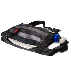 Ingeniously variable backpack over one shoulder with novel elements BLK 49-13 image 2