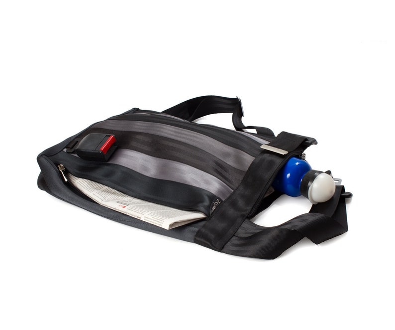 Ingeniously variable backpack over one shoulder with novel elements BLK 49-13 image 2