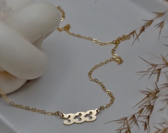 Collar de número de ángel 333 / 14K lleno de oro / Ideal para capas