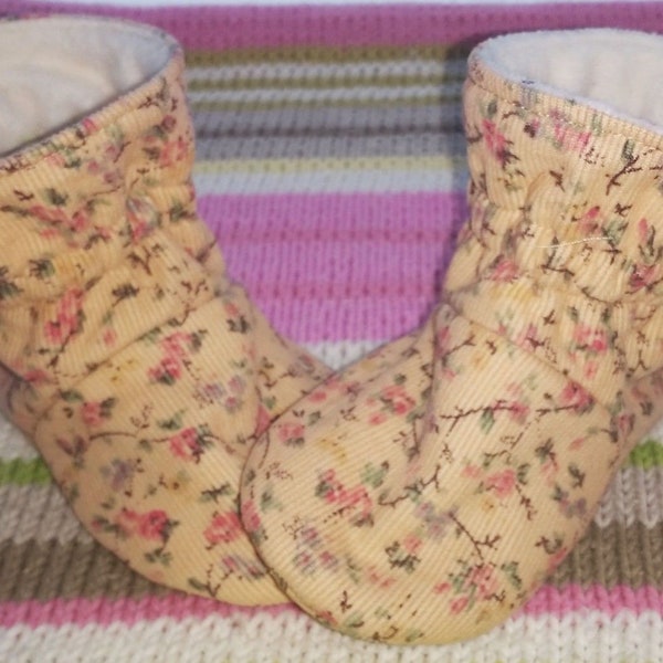 Stay on Baby Slipper Booties *Multisize Pattern* Pdf Sewing Pattern * Tutorial