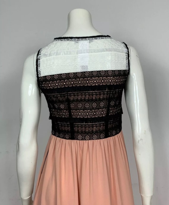 Black pink lace dress 2025