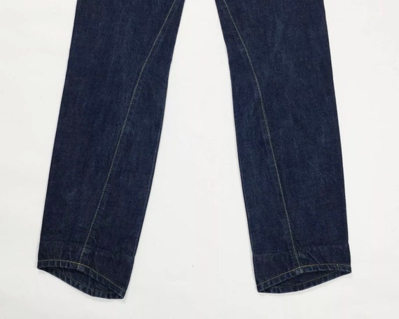 levis 835
