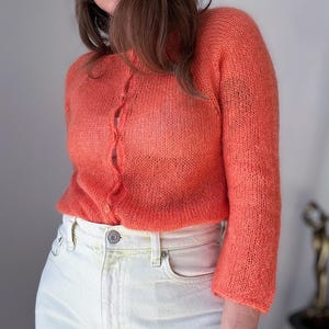 Cardigan orange en mohair : pull court transparent, boutons nacrés, TP/S