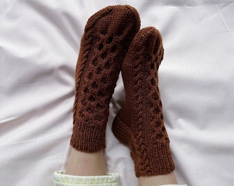 Knitting pattern Honeysweet Socks Chunky women socks pattern Cuff down socks pattern Easy wool socks pattern Cabled women socks PDf download