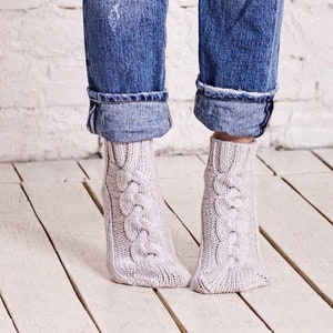 Easy socks KNITTING PATTERN Home socks pattern Slipper socks pattern PDF knitting pattern Chunky socks pattern Ankle easy socks pattern