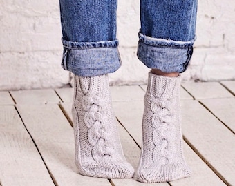 Easy socks KNITTING PATTERN Home socks pattern Slipper socks pattern PDF knitting pattern Chunky socks pattern Ankle easy socks pattern