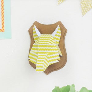 Yellow wolf head paper trophy for children's wall decoration