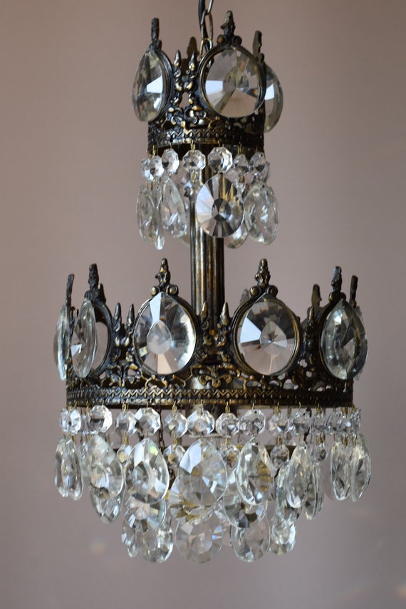 Vintage Crystal Chandelier Antique French Style Lamp Art Image 0