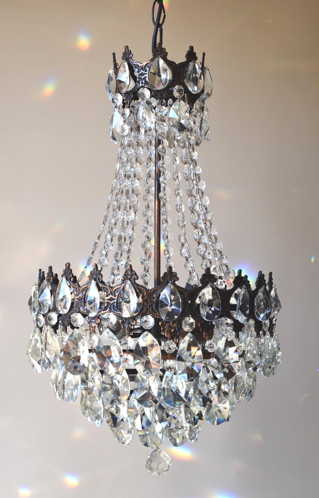 アンティーク/ヴィンテージ真鍮クリスタルシャンデリア：フランス