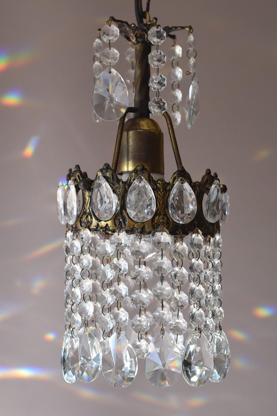 ミニクリスタルシャンデリア：アンティークフレンチスタイルの古びた