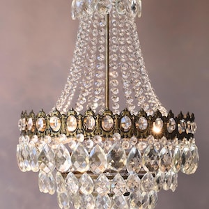 Antique Brass Crystal Chandelier: French Style Vintage Pendant Lighting