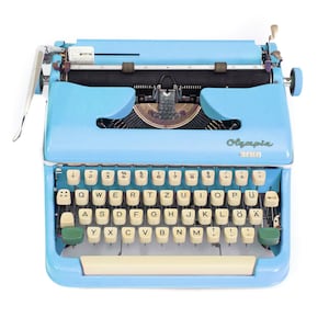 Olympia Typewriter Blue, Working Typewriter Vintage, Light Blue Typewriter Olympia Monica, Manual Typewriter Restored, Gift for Writers