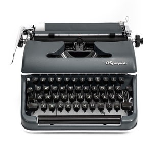 Working Typewriter Olympia SM2, Olympia Typewriter Gray, Manual Typewriter, Serviced Typewriter Vintage, Typewriter Anthracite, Writers Gift image 1