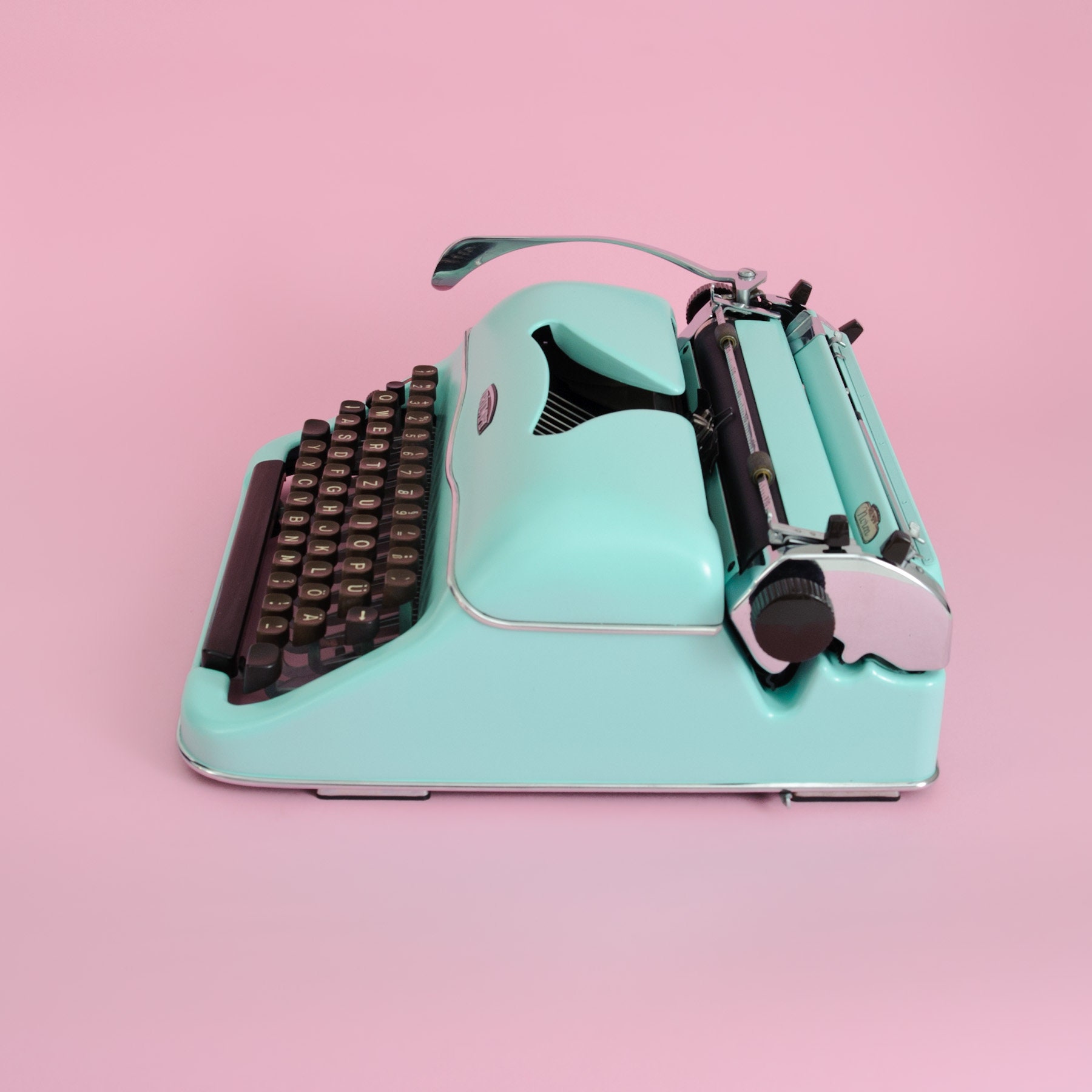Typewriter 50s Working Typewriter Triumph Norm, Vintage Typewriter, Triumph Typewriter ...
