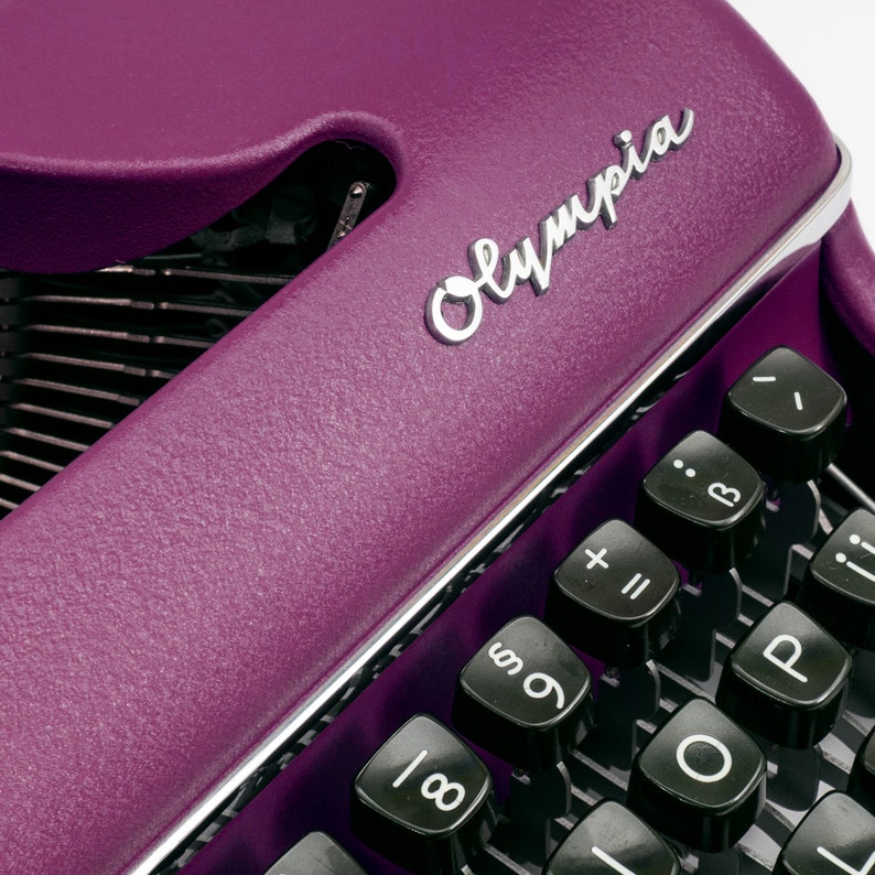 Working Typewriter Vintage, Olympia Typewriter, Purple Typewriter Olympia SM2, Manual Typewriter, Writer's Gift, Serviced Typewriter image 8