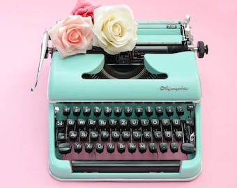 Typewriter Olympia SM3, Working Typewriter Mint Green, Vintage Typewriter Pastel Green, Olympia Typewriter 50s, Writer&#39;s Gift