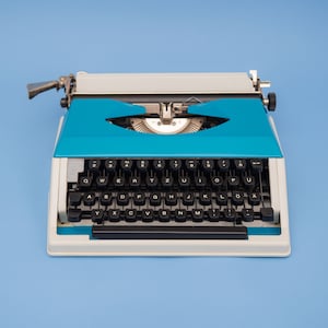 Typewriter Working, Retro Typewriter Blue Gray, Manual Typewriter, Small Typewriter