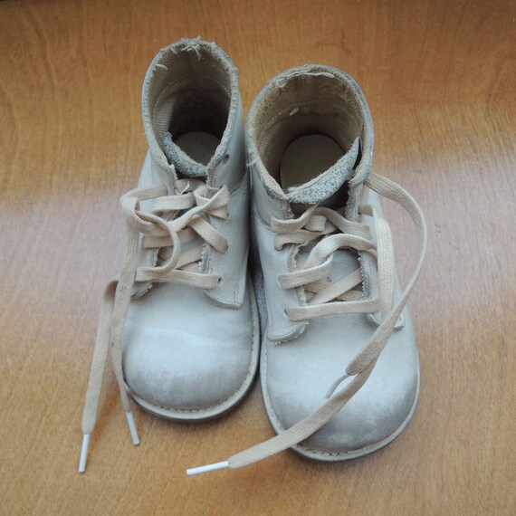 baby walking shoes size 1
