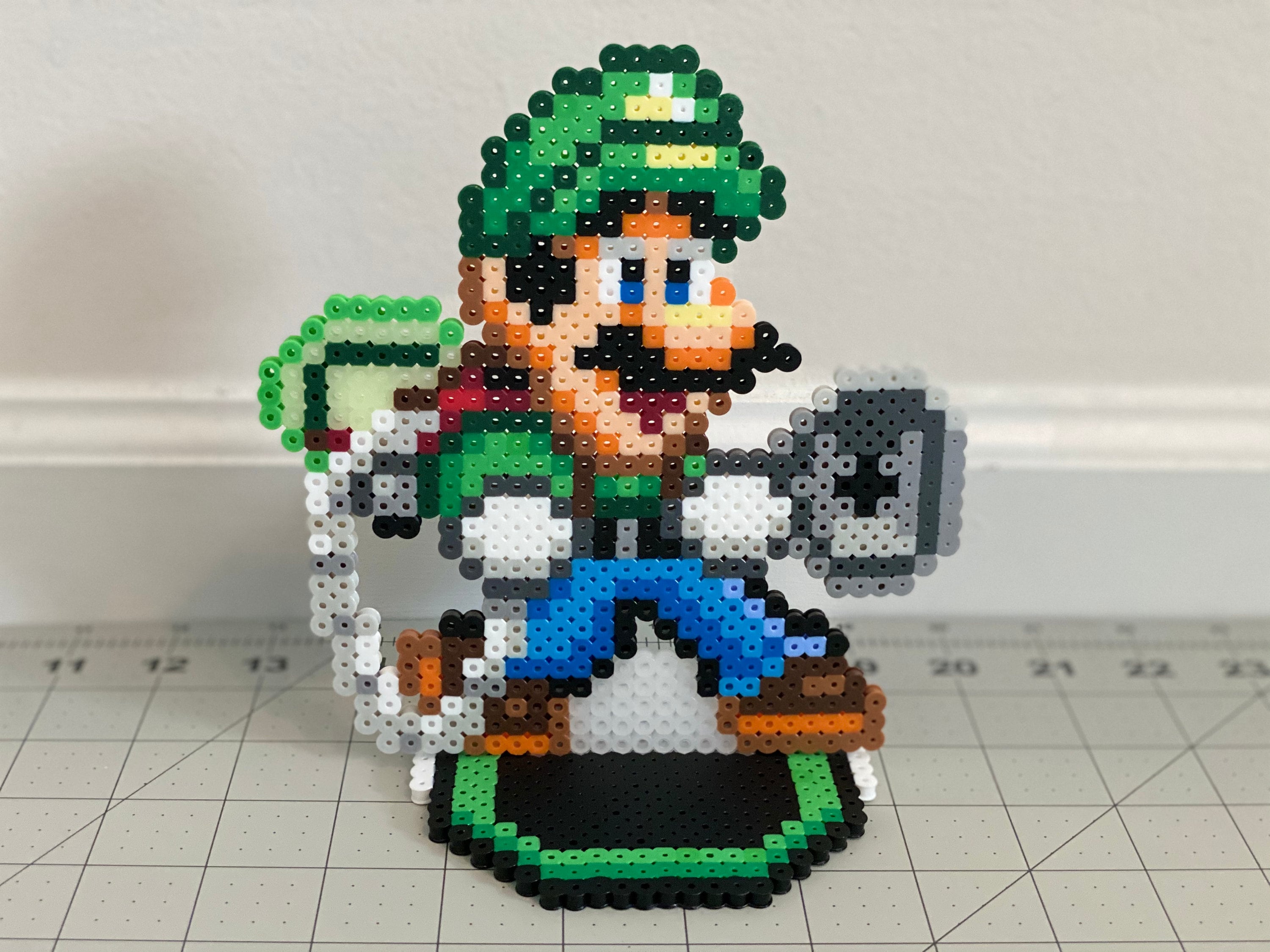 Luigi's Mansion 3 Luigi and Boss Ghosts Perler Bead | Etsy