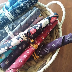 Folding Cutlery case, Chopstick bag, bag for chopsticks, Japan fabric, reusable straw case, eco friendly, gift for foodie, bento, 謹賀新年, Xmas