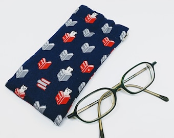 NEW FRAME | Japanese Fabric Glasses Sleeve | BOOKWORM cat, Padded Glasses case, Reading Glasses, Sunglasses, Gift for cat mum, Gift for her