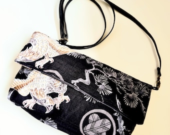 SACOCHE shoulder bag | Black, Hawk x Japanese Family Crest家紋, Japanese fabric, cool, samurai侍, messenger bag, crossbody, unisex gift, 謹賀新年