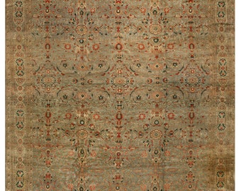 Early 20th Century Turkish Sivas Carpet (  13'9" x 15'6" - 419 x 472 )