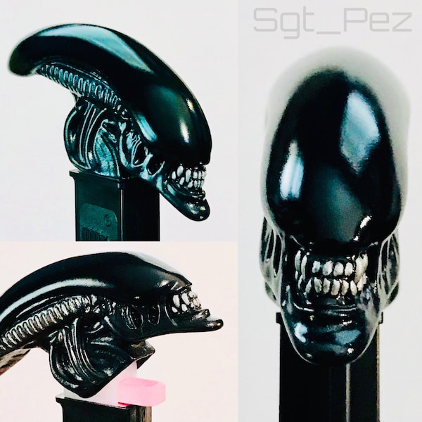 Kundenspezifischer funktionaler schwarzer Alien Xenomorph-Krieger-Drohnen-Pez-Spender - Aliens-Fantasy-Kunst-Abbildung