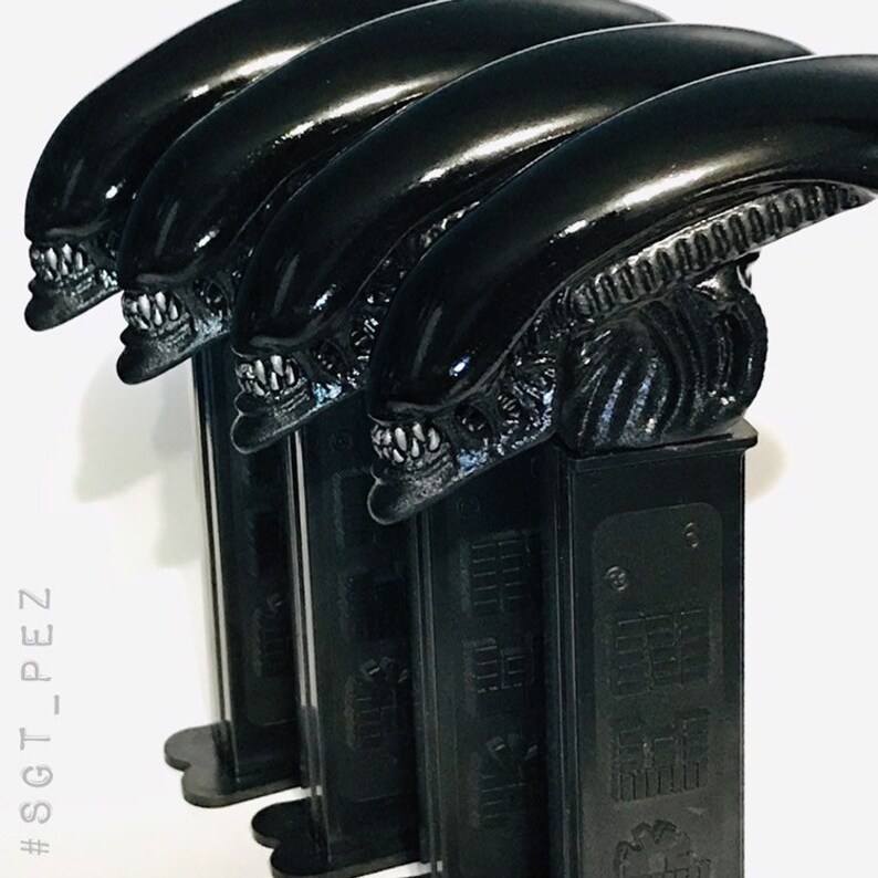 Custom functional Black Alien Xenomorph Warrior Drone Pez Etsy